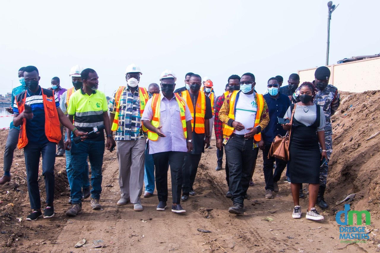 Ahead Of Rainy Season Dredge Masters Tackles Korle Lagoon As Minister Pays Working Visit